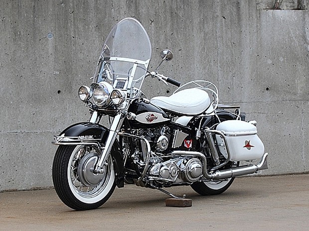 Harley-Davidson de ‘Lenda’ viva do Rock fatura alto em leilão
