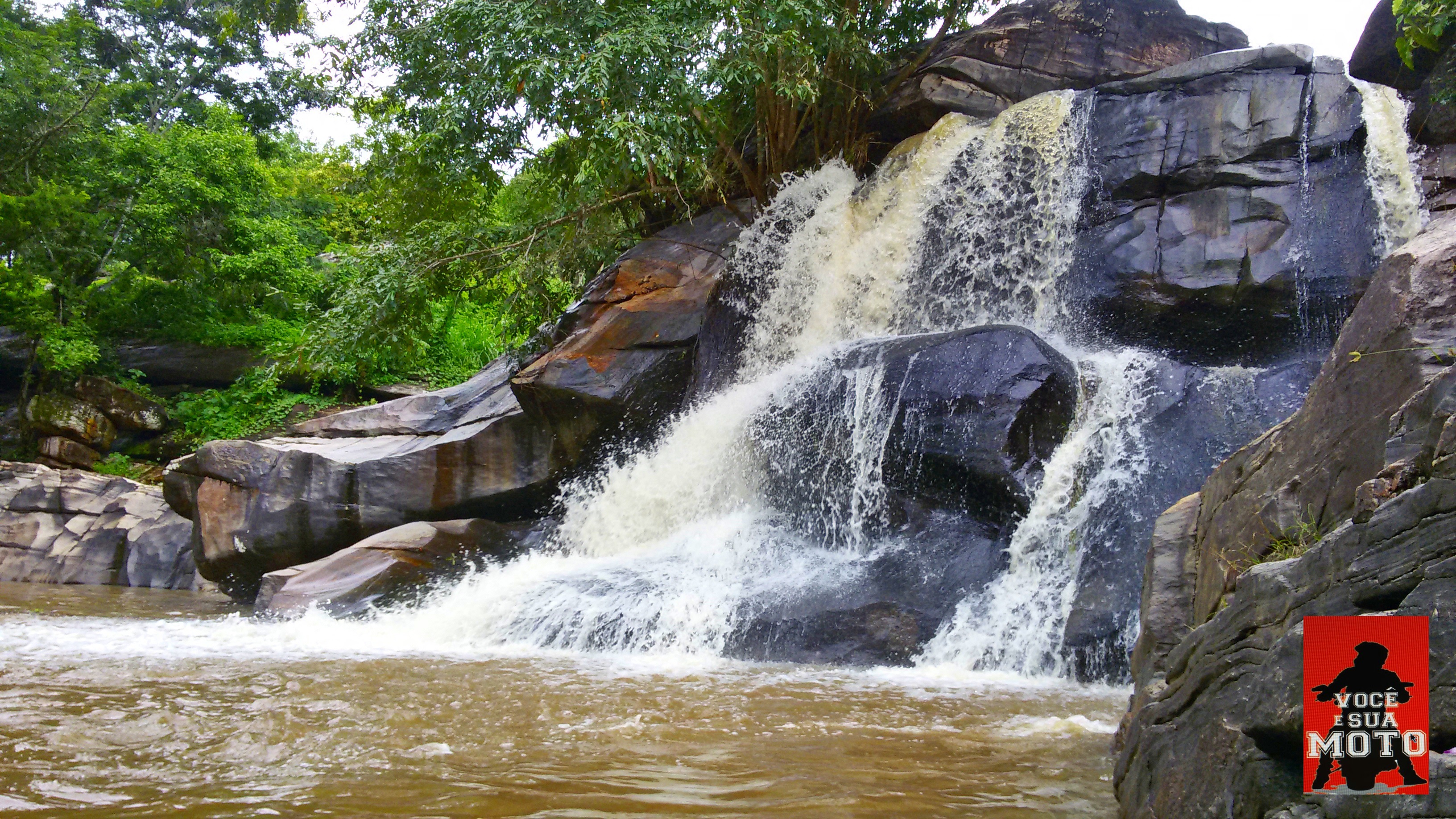O ‘Rio do Lago Plano’: A Cachoeira de Paracupeba, em Redenção-CE.