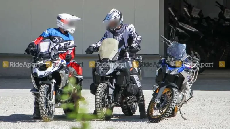 Uma imagem supostamente vazada de um teaser da BMW sugere que a marca pode estar prestes a lançar uma nova motocicleta