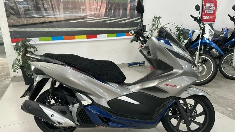 Comparativo Entre Honda PCX 150 e Yamaha NMAX 160: Escolha Inteligente para Seu Dia a Dia